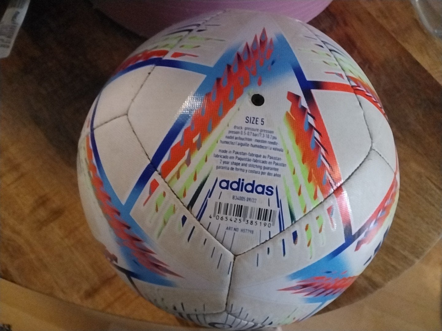 Adidas voetbal maat 5 + 4 gratis Playstation kaarten, Maat XL, Ophalen of Verzenden, Zo goed als nieuw, Bal