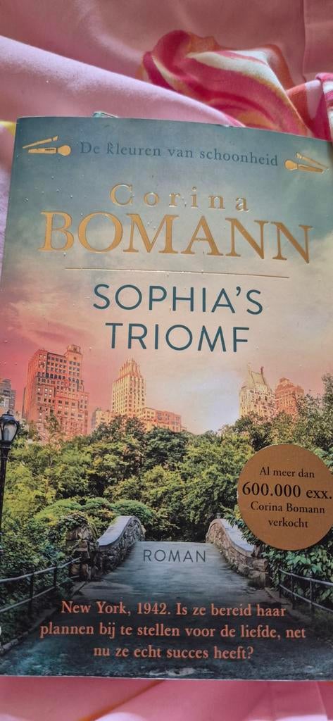 Corina Bomann Sophia's triomf NIEUW 22,99 3e deel, Boeken, Ophalen of Verzenden, Nieuw, Corina Bomann