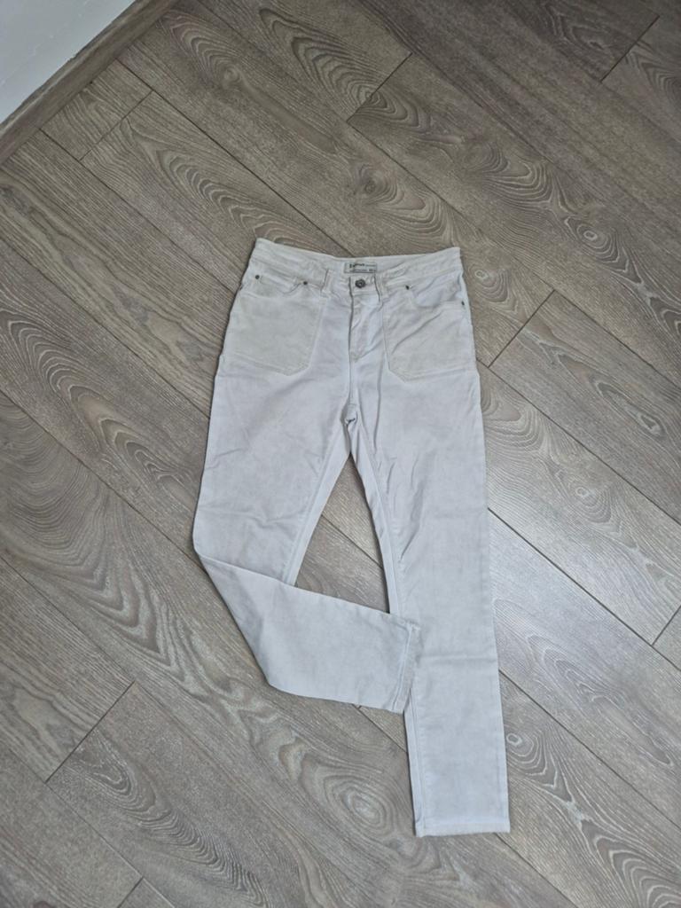 Beige jeans. Maat 36, Kleding | Dames, Spijkerbroeken en Jeans, Summum, Overige kleuren, Verzenden, Zo goed als nieuw