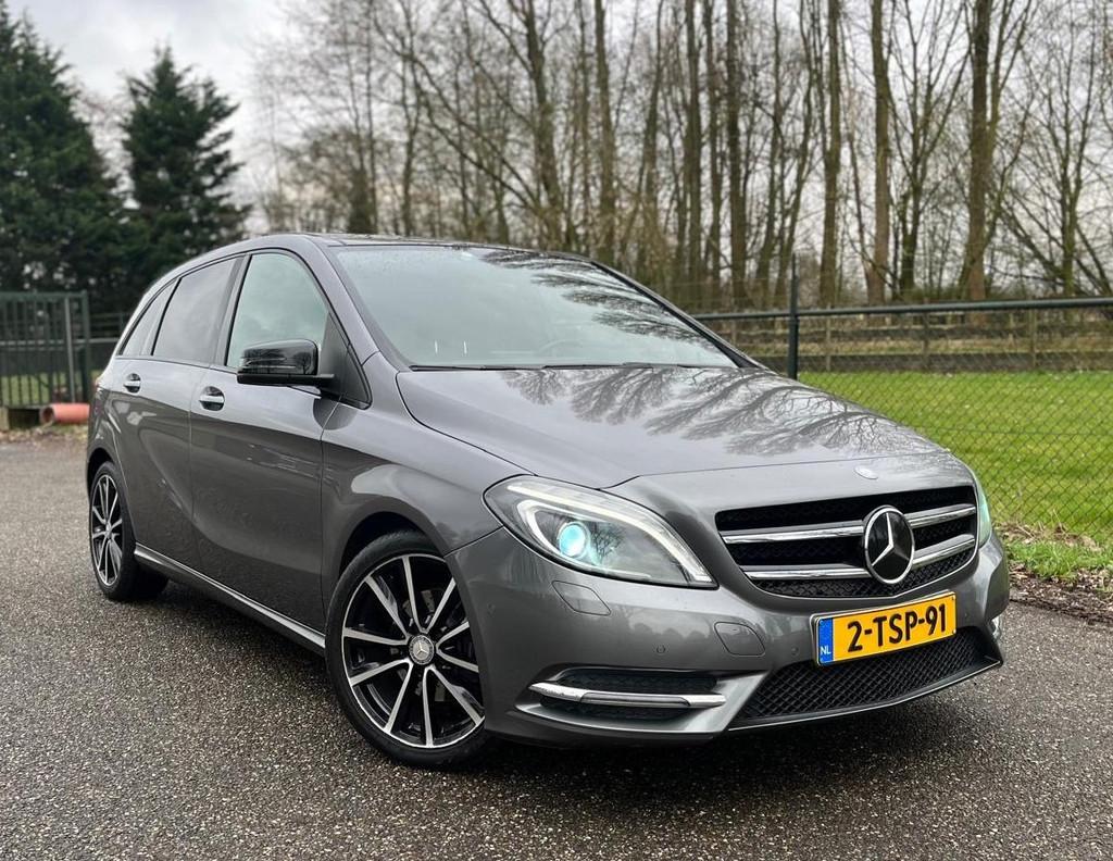 Mercedes-Benz B-klasse 180 Ambition /Panoramadak/Dealer onde, Bi-Xenon koplampen, 1325 kg, Gebruikt, Euro 6