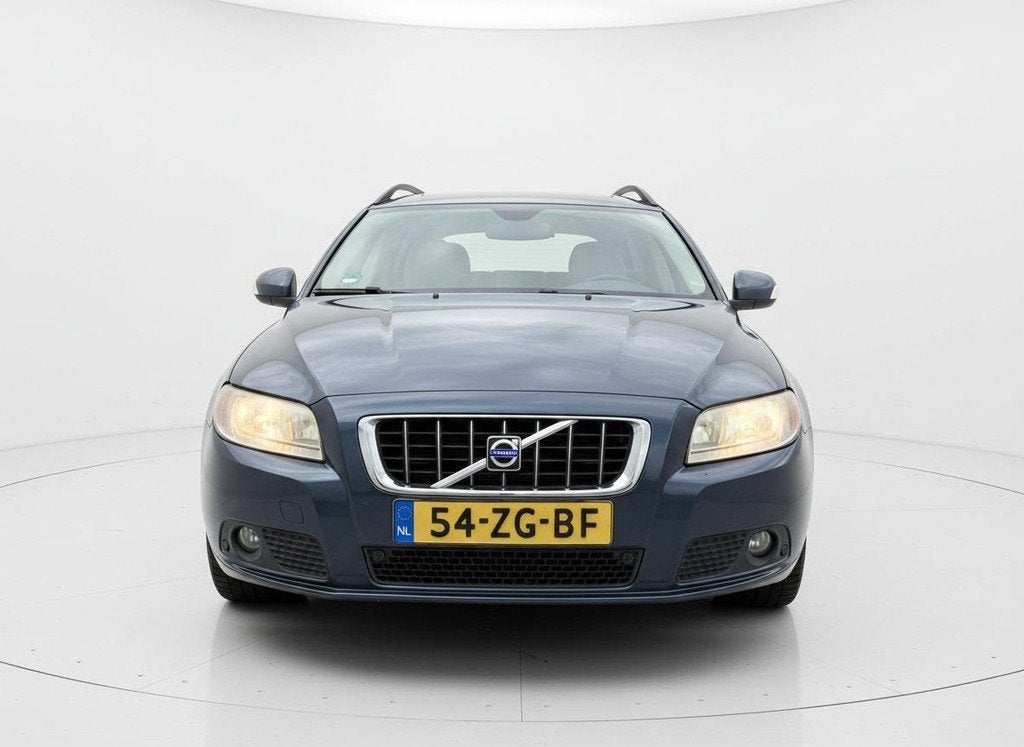 Volvo V70 2.5T Kinetic STOELVERWARMING - TREKHAAK - PDC, Stof, Blauw, 2521 cc, 93 €/maand