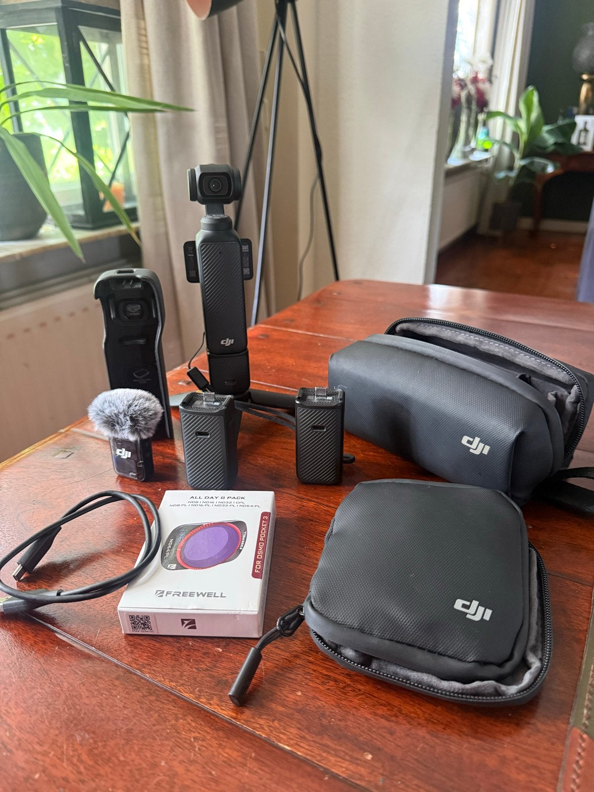 DJI Osmo Pocket 3 Creator Combo + Movmax Blade & ND Filters, Overige soorten, Minder dan 8x, Zo goed als nieuw, Full HD
