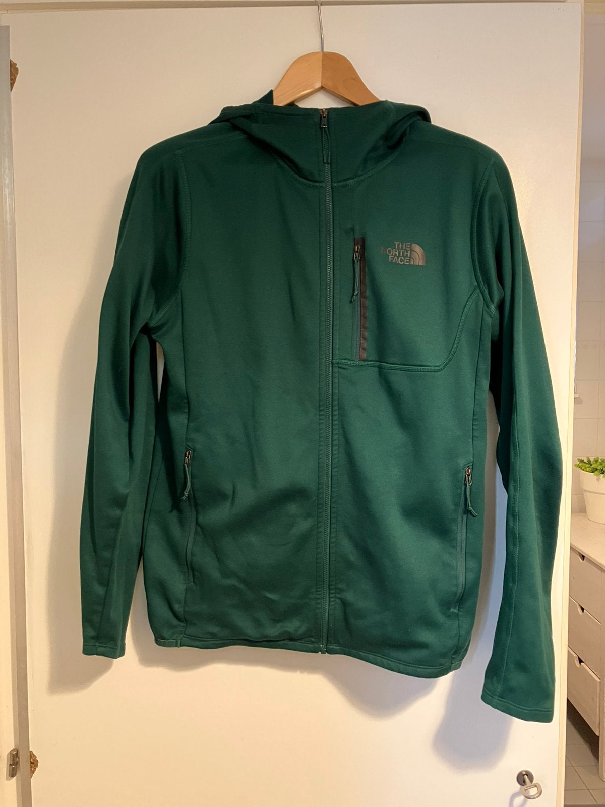 The North Face hoodie full zip valt als  M, Kleding | Heren, Ophalen of Verzenden, Gedragen, Maat 48/50 (M), Groen