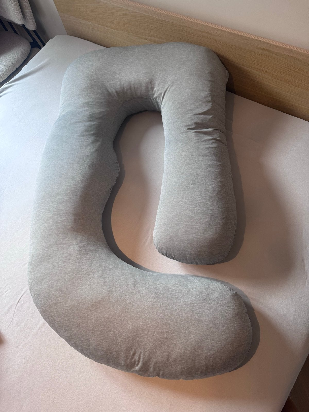 Momcozy U-shaped pregnancy pilllow - cooling fabric, Ophalen, Zo goed als nieuw
