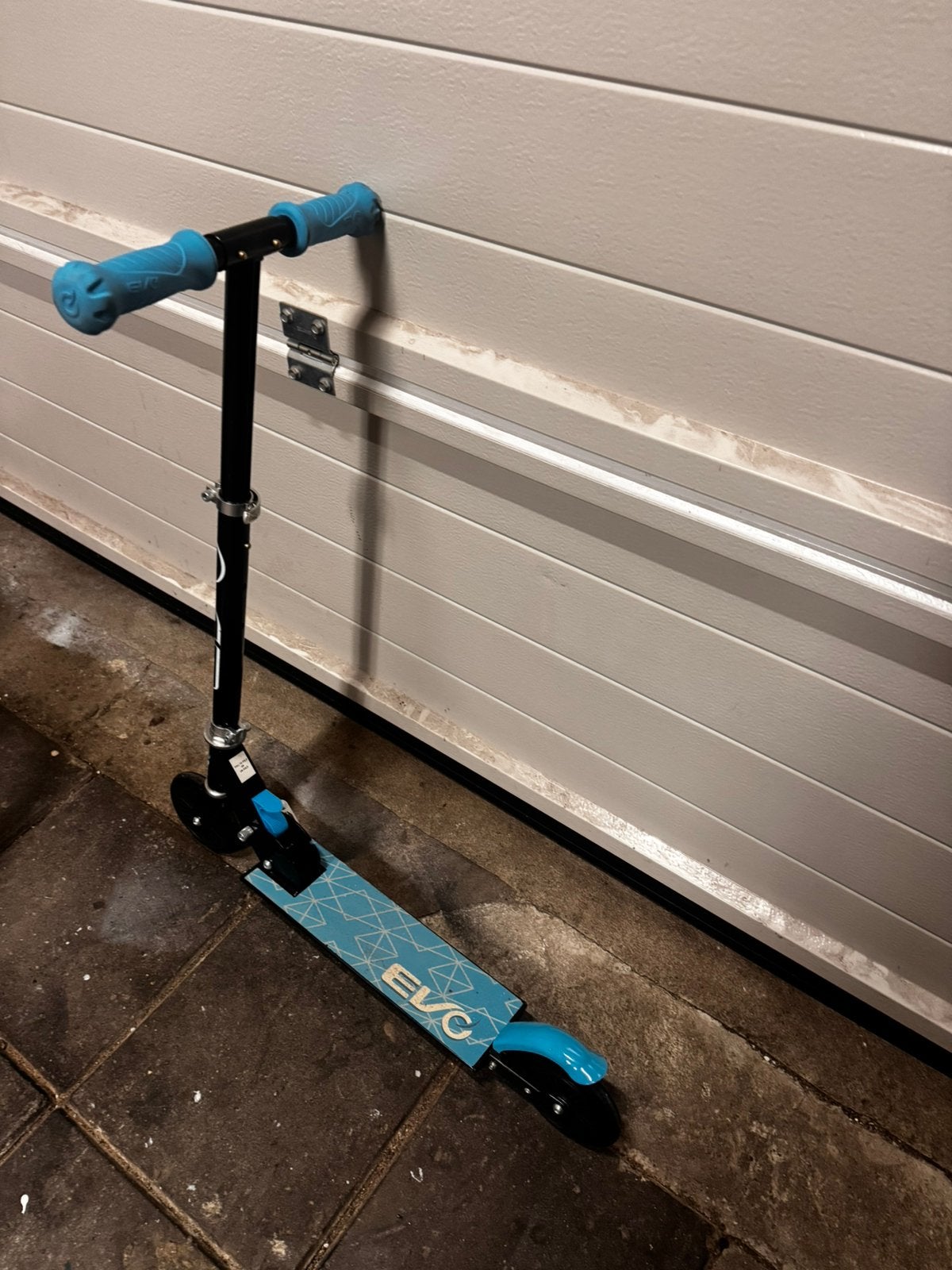 Blauw step van intertoys, Ophalen, Zo goed als nieuw, Gewone step