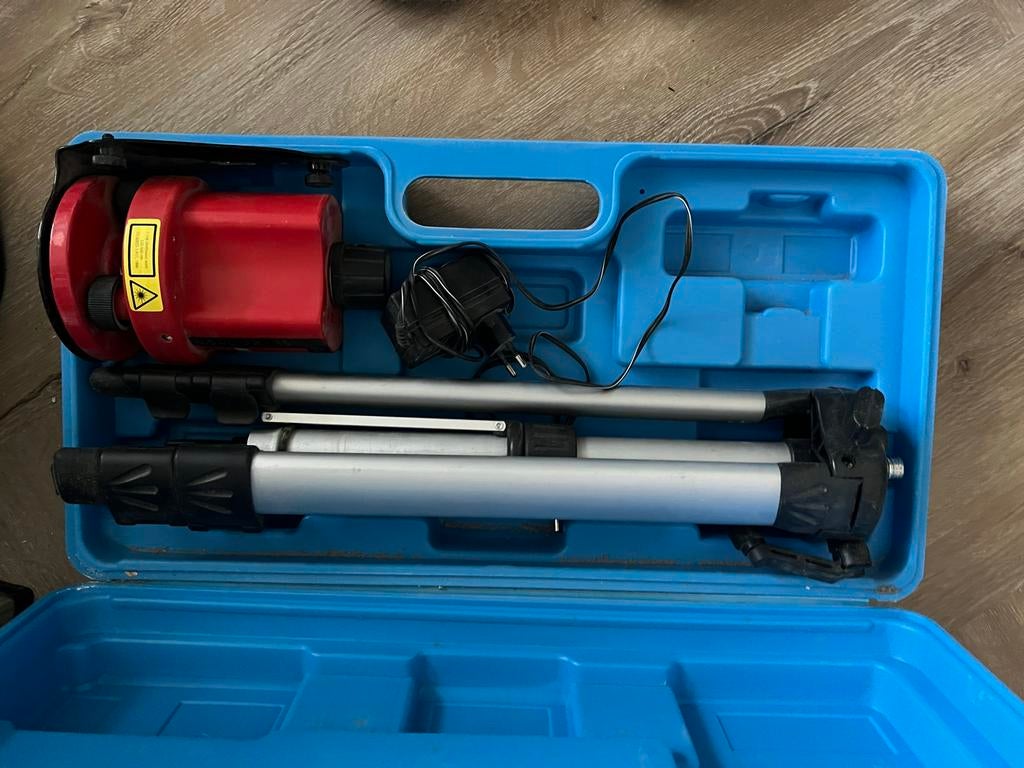 2x Kinzo Laser Tool Kit - Laser 670 met Statief, Ophalen of Verzenden, Gebruikt, Licht