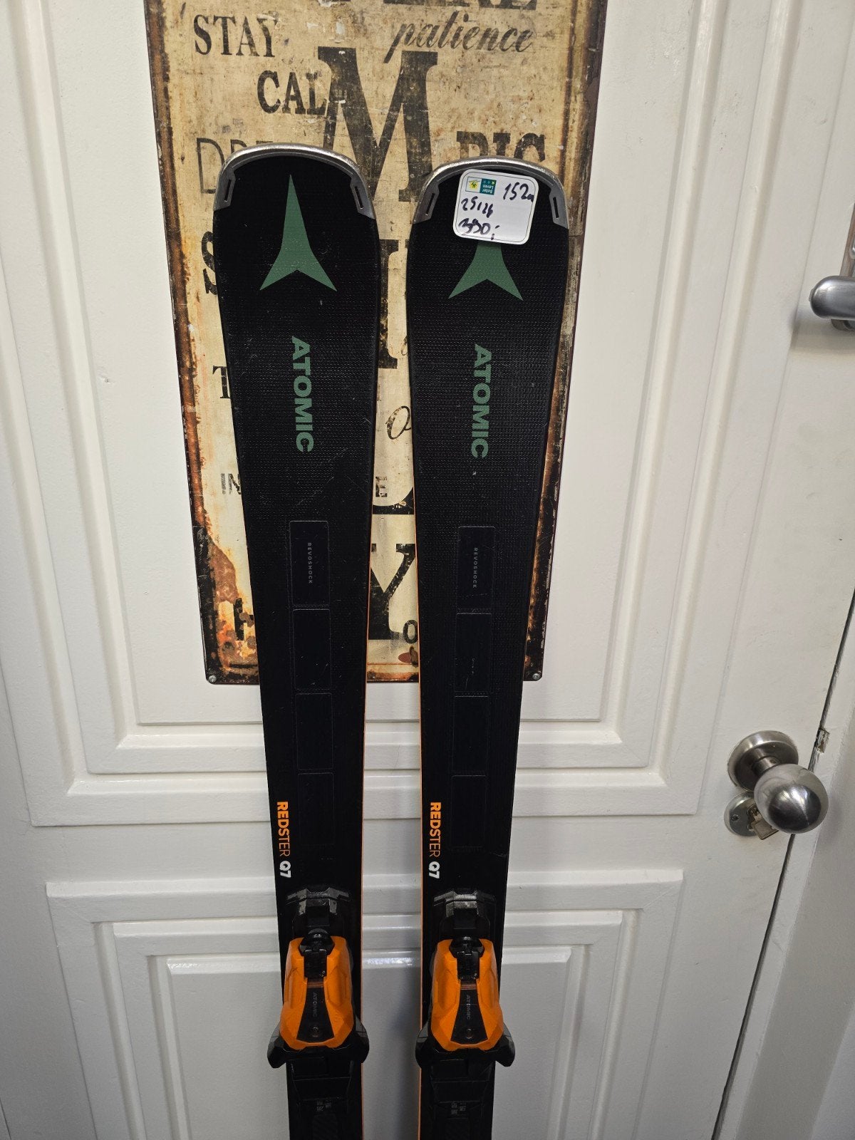 152cm 2025 ATOMIC REDSTER Q7 REVOSHOCK  ALL SNEUW ALL ROUND, 140 tot 160 cm, Ophalen of Verzenden, Zo goed als nieuw, Carve