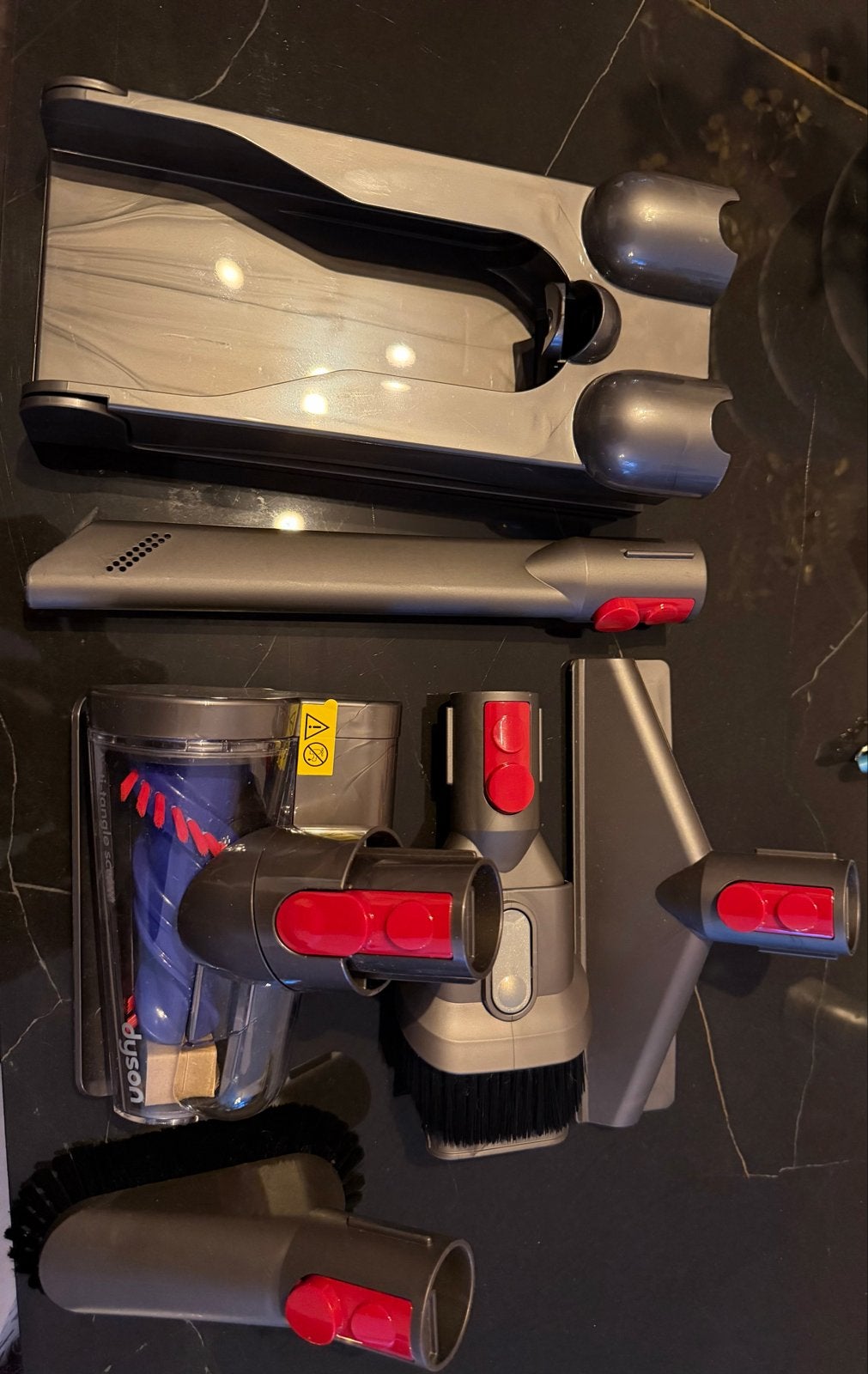 Nieuwe Dyson stofzuiger kit en dockingstation, Ophalen of Verzenden, Nieuw