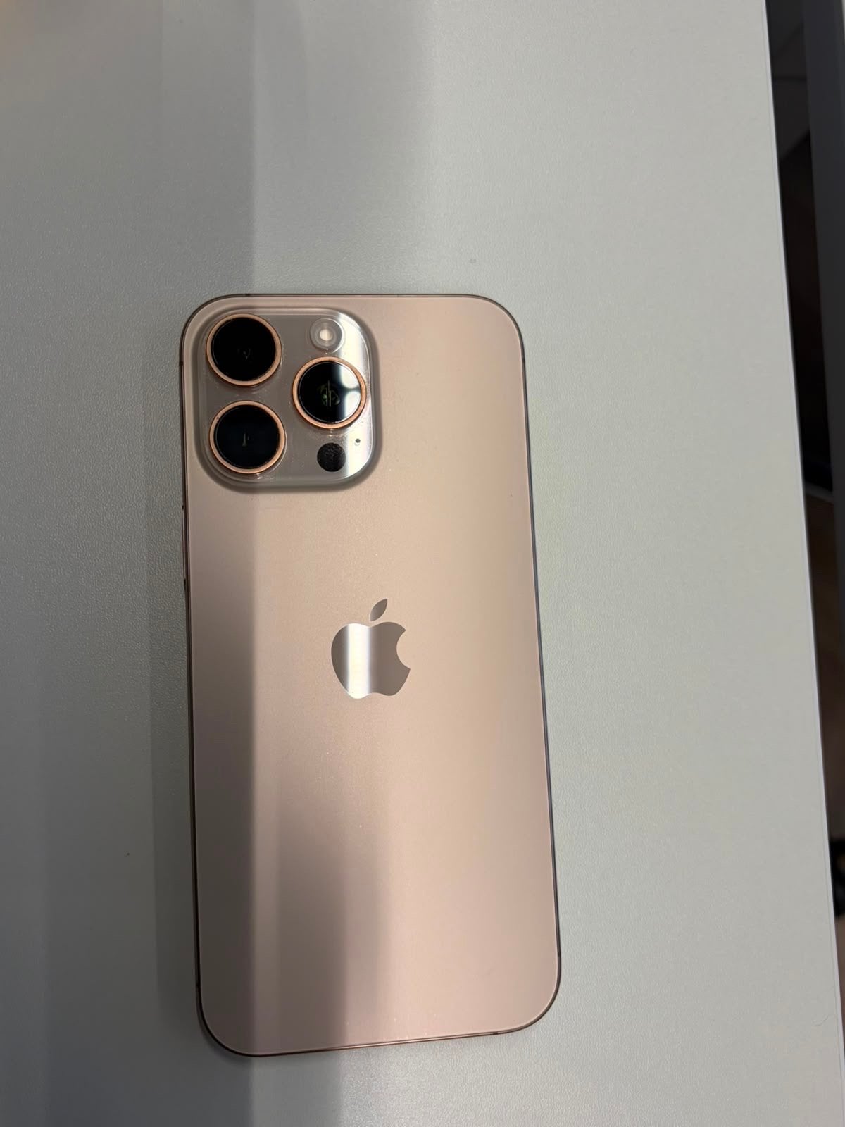 iPhone 16 Pro Max - Zo goed als nieuw, Ophalen of Verzenden, Zo goed als nieuw, IPhone 16 Pro Max