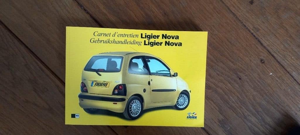 Instructieboekje Ligier Nova Brommobiel, Ophalen of Verzenden, Gebruikt, Overige automerken