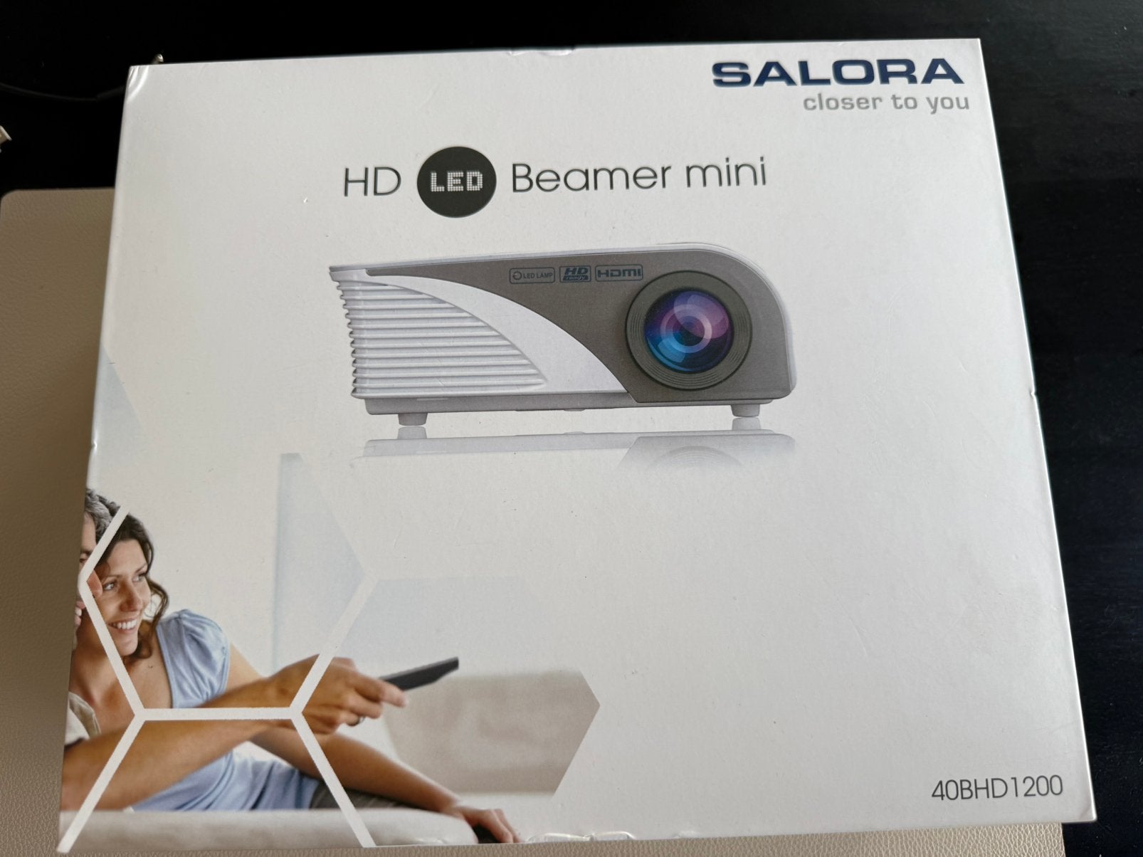 Salora HD Led Beamer Mini - 40BHD1200., Ophalen of Verzenden, Zo goed als nieuw, LED