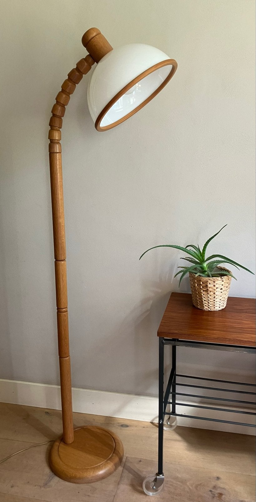 Steinhauer staande lamp vintage licht eiken en kunststof kap, Ophalen, Gebruikt, Vintage, E27 (groot)