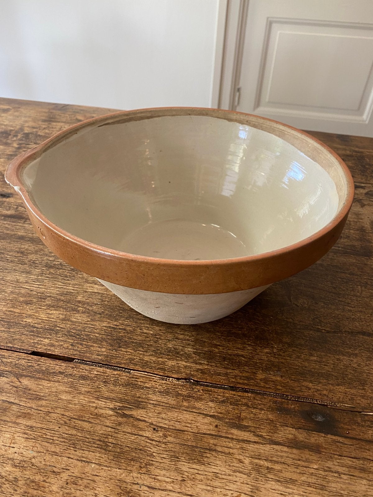 Brocante Franse beslagkom “tian” van aardewerk, Ophalen of Verzenden