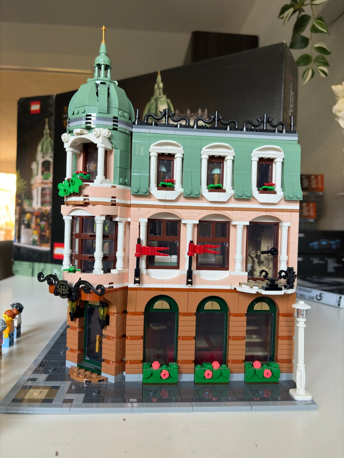 Lego Boutique Hotel 10297 - Modulaire Gebouwen Collectie, Ophalen, Zo goed als nieuw