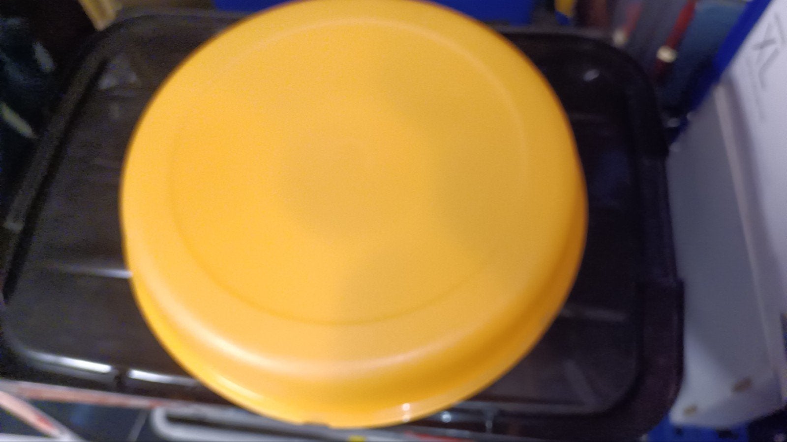 Nieuwe Tupperware snackdoos met compartimenten, Bewaardoos, Geel, Ophalen of Verzenden, Met compartimenten