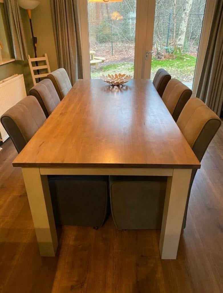 Eettafel met 6 stoelen - Modern en comfortabel, Huis en Inrichting, Ophalen, Gebruikt, 8 stoelen of meer