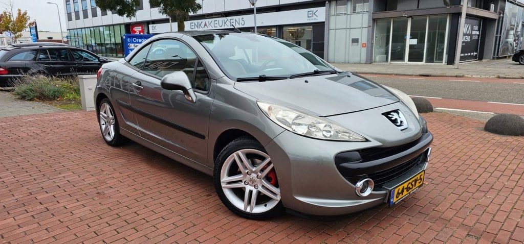 Foto 6 van Peugeot 207 CC 1.6 VTi | leer airco elec kap nederlandse aut