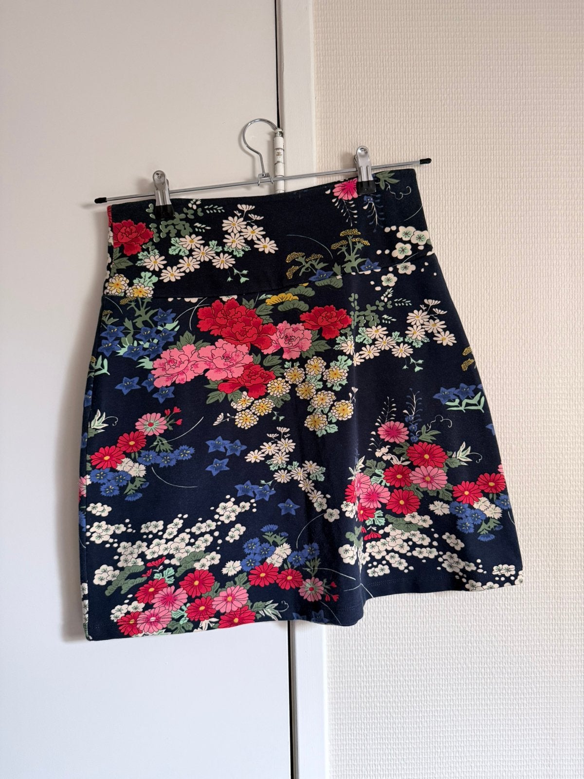 King Louie Milano Border rok maat S bloemen, Kleding | Dames, Rokken, Meerkleurig, Ophalen of Verzenden, Zo goed als nieuw, Maat 36 (S)
