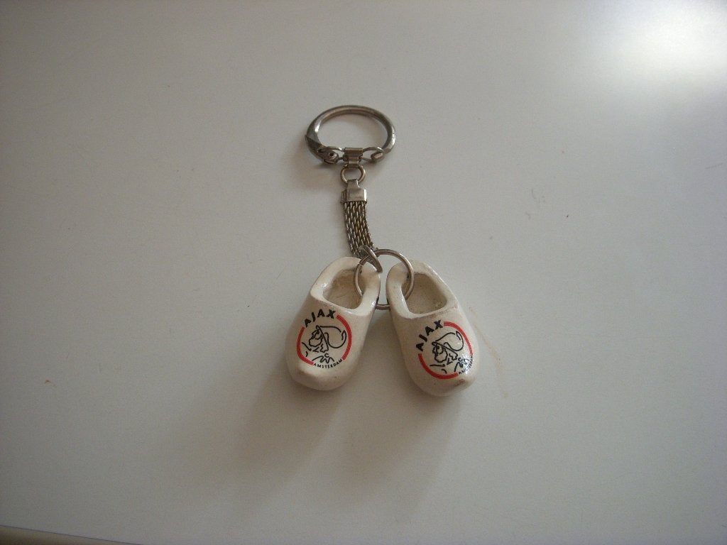 Leuke sleutelhanger Ajax klompjes, Ophalen of Verzenden, Zo goed als nieuw, Ajax, Overige typen
