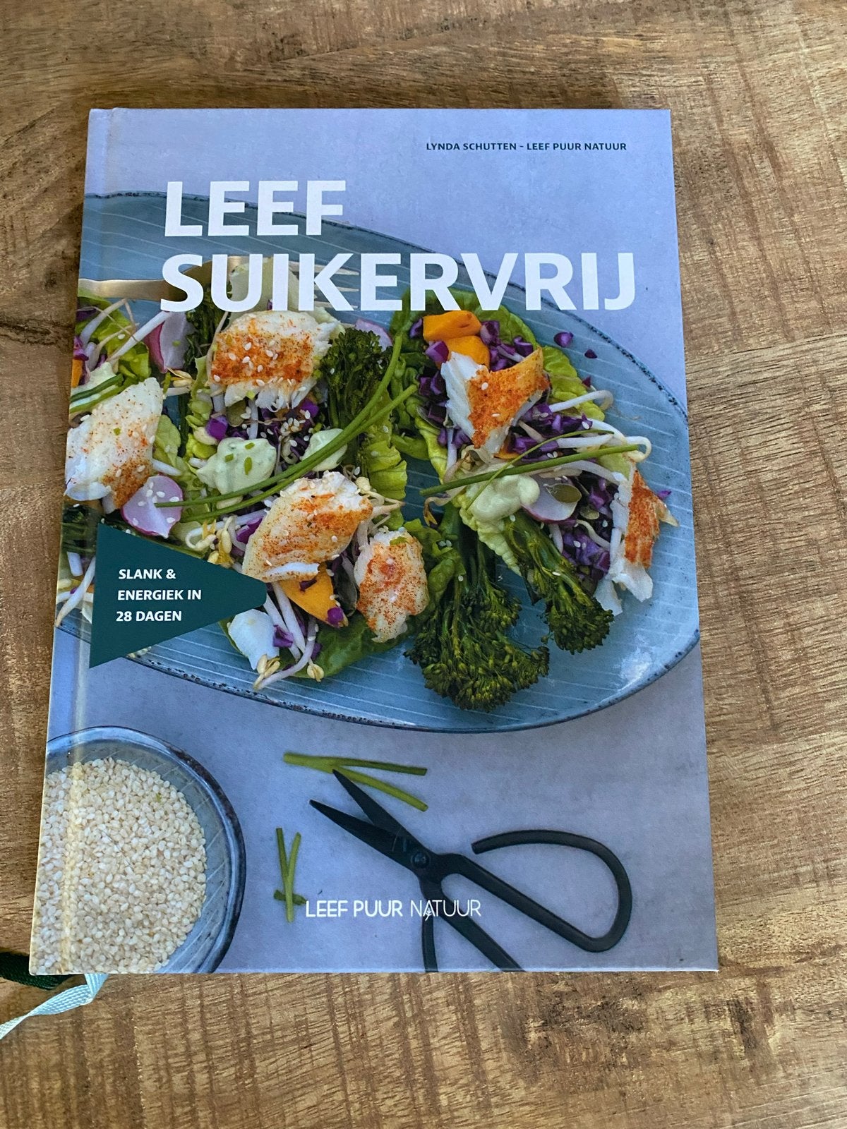 Leef Suikervrij - Lynda Schutten - Kookboek, Boeken, Hoofdgerechten, Ophalen of Verzenden, Zo goed als nieuw, Gezond koken