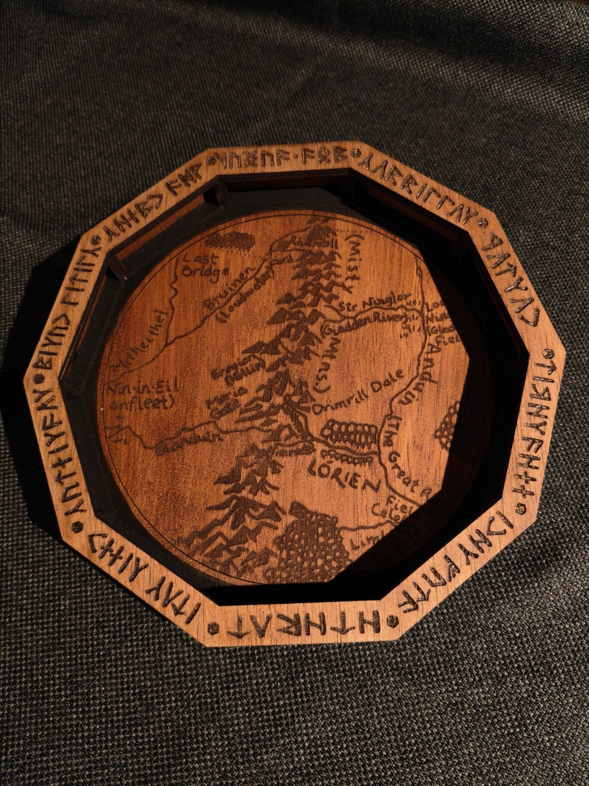 Dwarven D&D dice tray met Misty mountain map. lotr, Ophalen of Verzenden, Nieuw