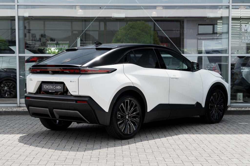 Toyota C-HR+ Executive AWD 77 kWh, Auto's, Toyota, Automaat, Gebruikt, Overige modellen, Wit