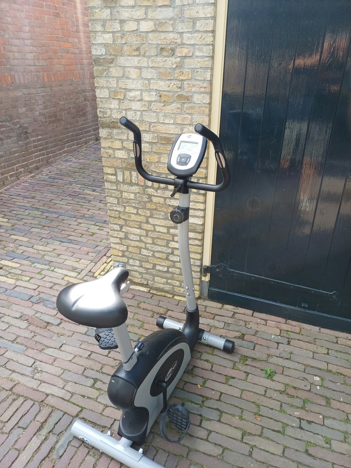 Hometrainer Impec - Ideaal voor thuisworkouts, Ophalen, Gebruikt, Metaal, Benen