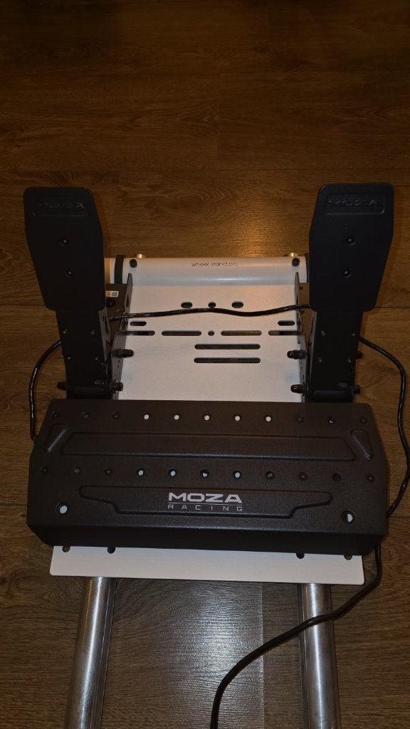 Foto 10 van MOZA R3 bundel + Wheel Stand Pro DD – Xbox & PC