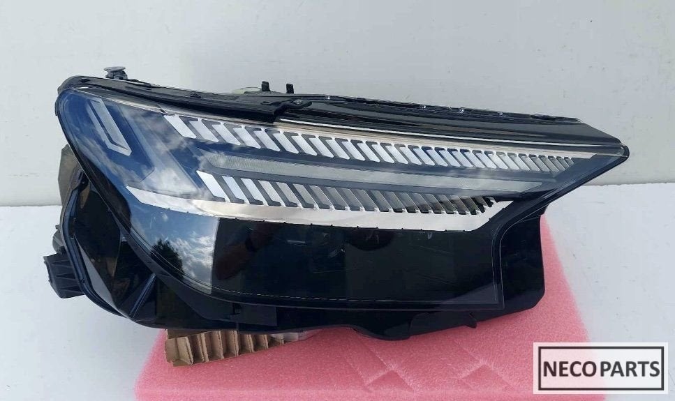 AUDI Q4 E-TRON 89A MATRIX LED KOPLAMP 89A941036F ORIGINEEL, Gebruikt, -, -, -