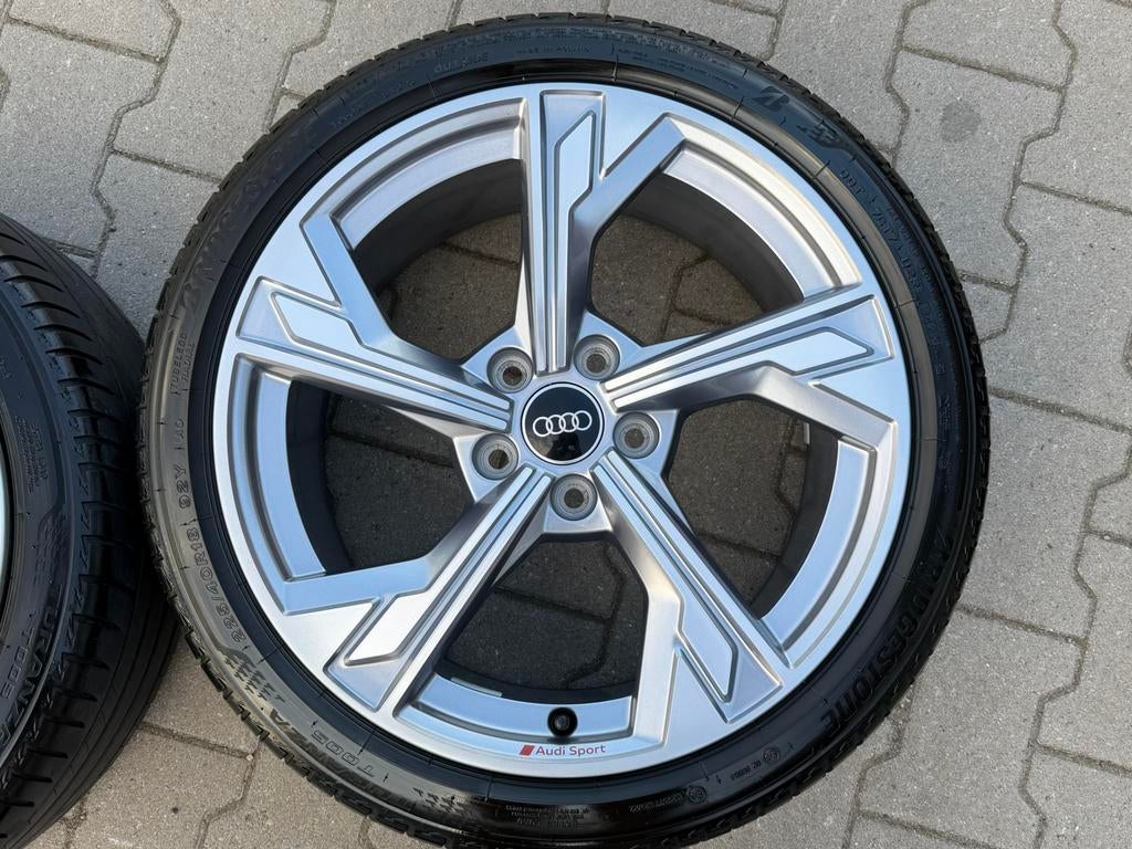 18” INCH AUDI A3 8Y VELGEN ! NIEUW ! ORIGINEEL ZOMER 2-TONE, Auto-onderdelen, Banden en Velgen, Velg(en), Zomerbanden, 18 inch