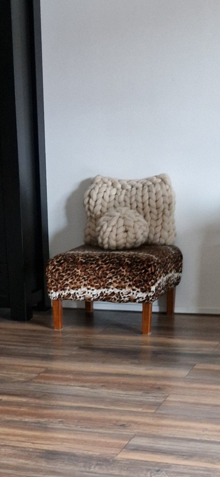 Tijgerprint poef, Ophalen, Minder dan 75 cm, 50 tot 75 cm