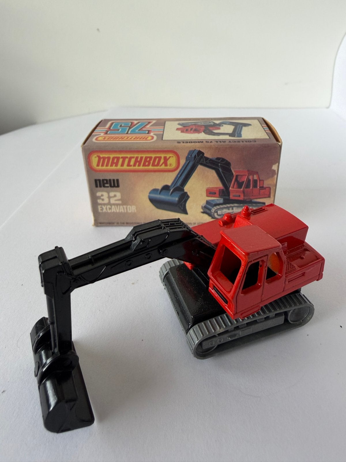 Matchbox New 32 Atlas Excavator met doosje, Ophalen of Verzenden, Zo goed als nieuw