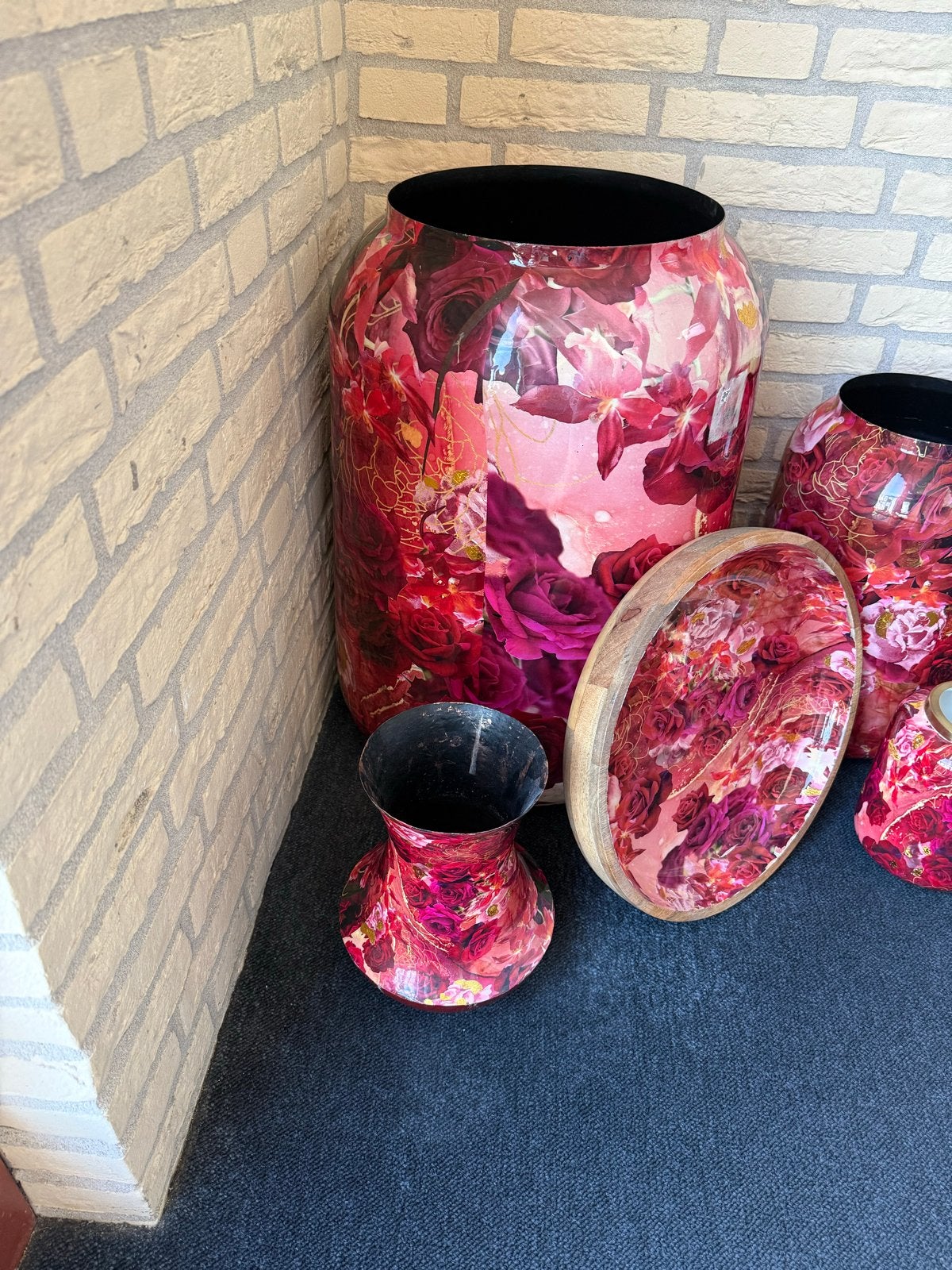 Grote vaas Vita Rose-serie, 65 cm hoog, 40 cm diameter, Gebruikt, Ophalen of Verzenden, Metaal, Meerkleurig