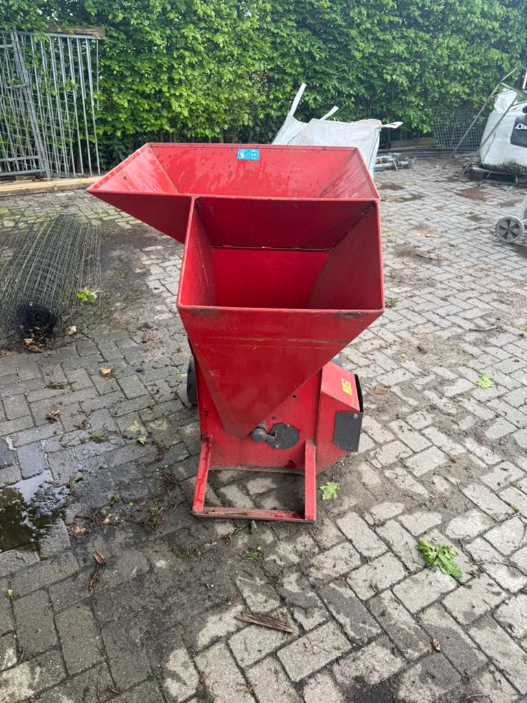 Hout versnipperaar, Tuin en Terras, Hakselaars, Ophalen of Verzenden, Gebruikt, Benzine