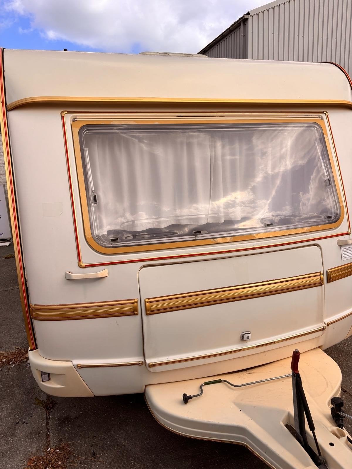 tabbert baronesse 685 , mooie caravan 6250 eur eur, Rondzit, Particulier, Koelkast, Tot en met 4