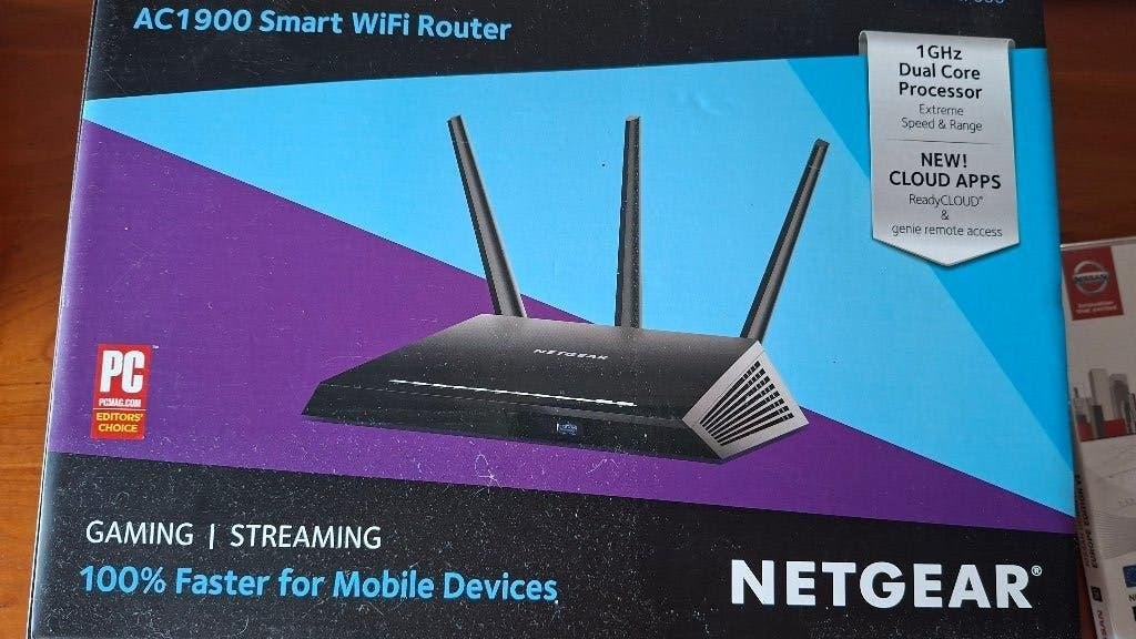 router Netgear compleet met doos, Computers en Software, Ophalen of Verzenden, Zo goed als nieuw, Router, Netgear