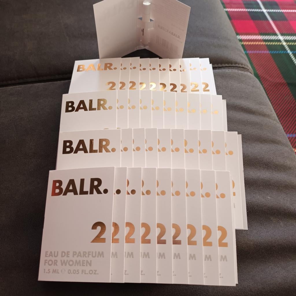 BALR.2 dames parfum proefjes...40 stuks..nieuw, Sieraden, Tassen en Uiterlijk, Uiterlijk | Parfum, Ophalen of Verzenden, Nieuw