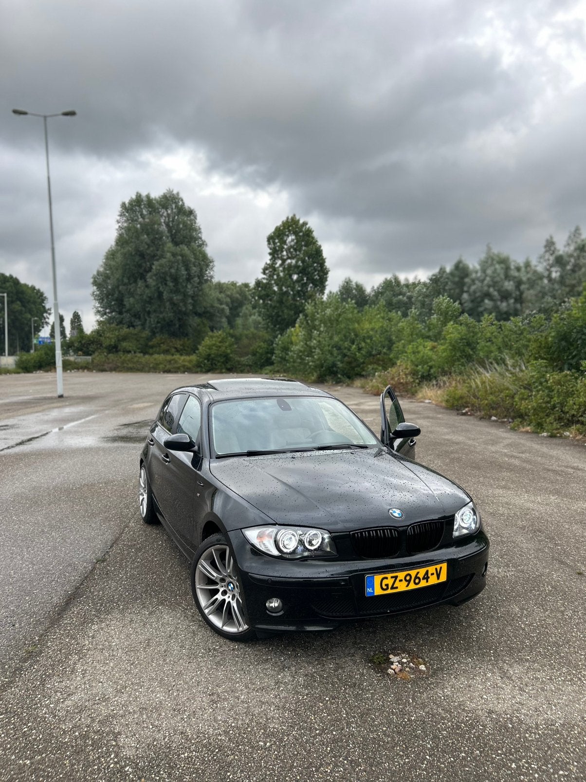 BMW 1 Serie 120i automaat High Executive full option, Auto's, BMW, Automaat, Achterwielaandrijving, 4 cilinders, Metallic lak