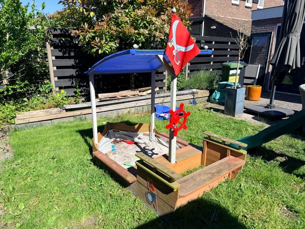 Lidl Piratenboot Zandbak met Zonnescherm, Ophalen, Gebruikt