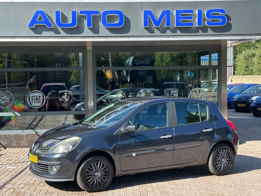 Renault CLIO 1.6-16V Privilege Airco Trekhaak, Auto's, Renault, Bedrijf, Clio, ABS, Airbags, Airconditioning, Boordcomputer, Centrale vergrendeling