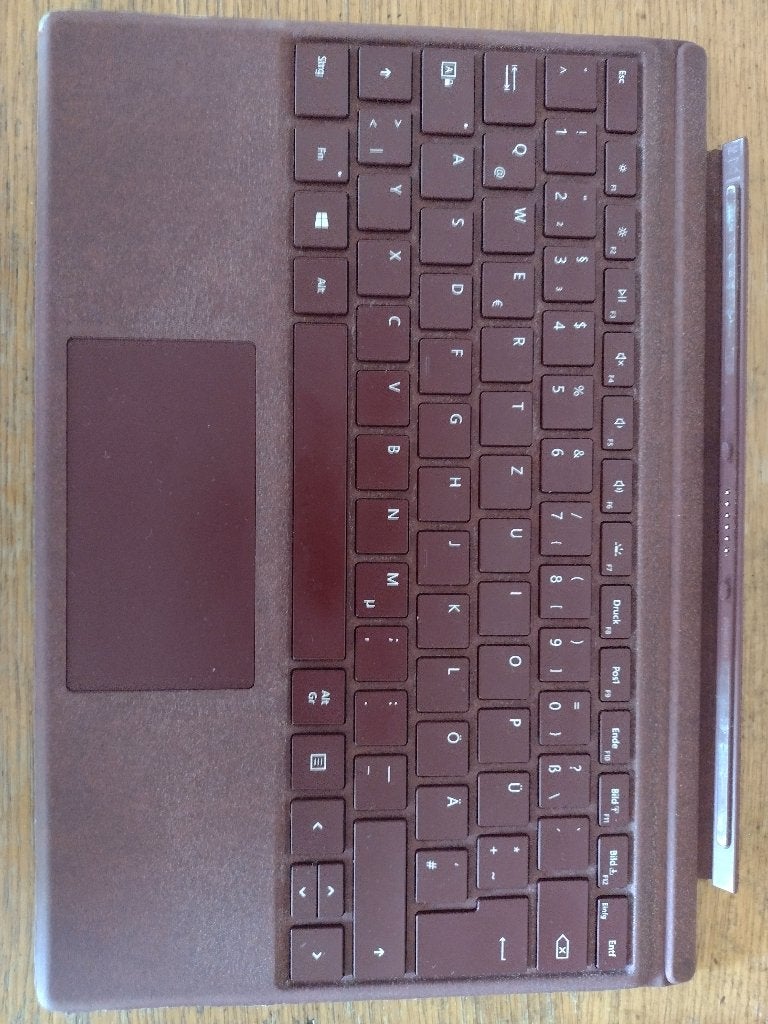 Foto 3 van Microsoft Surface Pro 5+QWERTZ (German) Keyboard