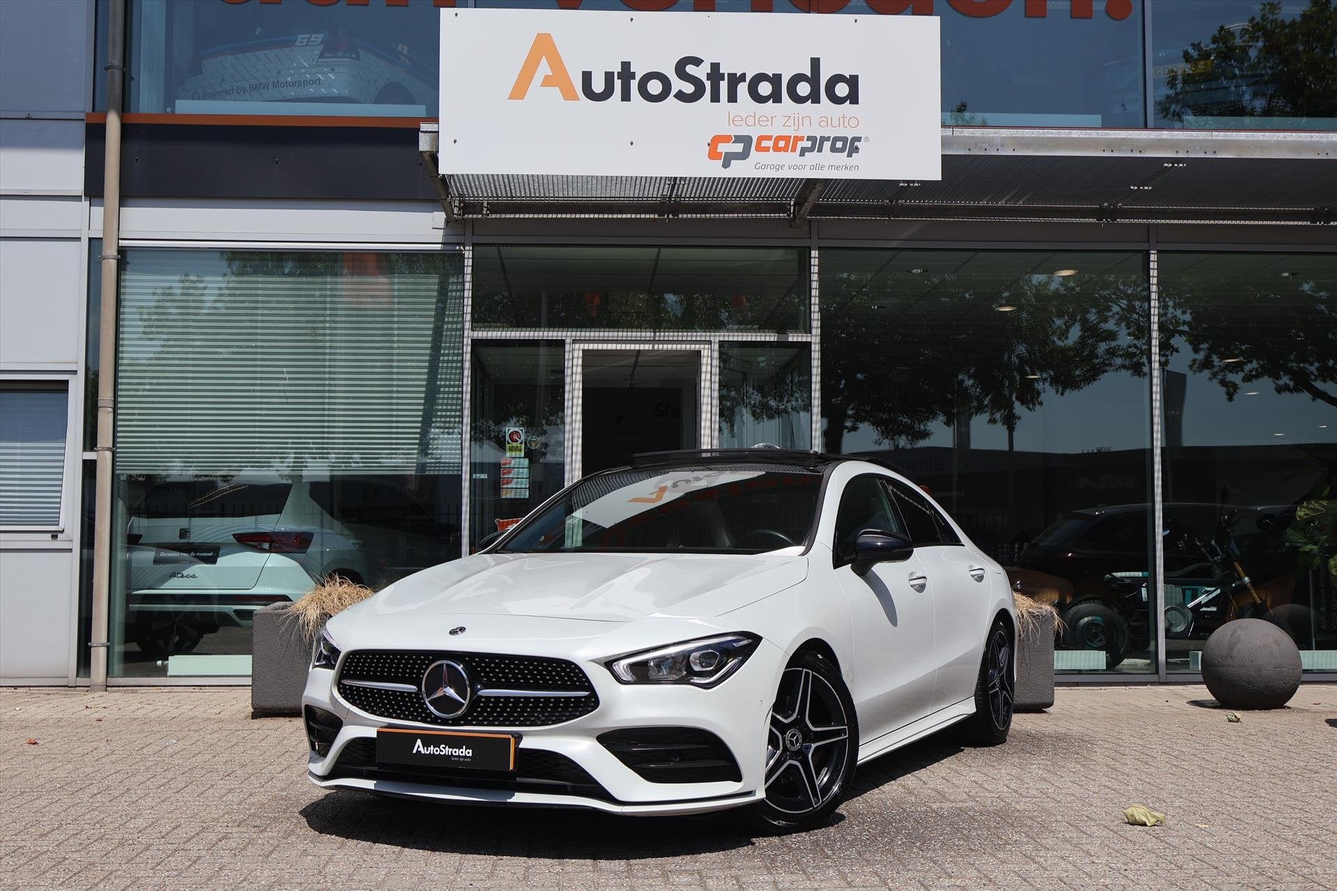 Mercedes CLA Coupé 180 AMG-Line 136PK | Sfeerverlichting |, CLA, 136 pk, Gebruikt, 4 cilinders