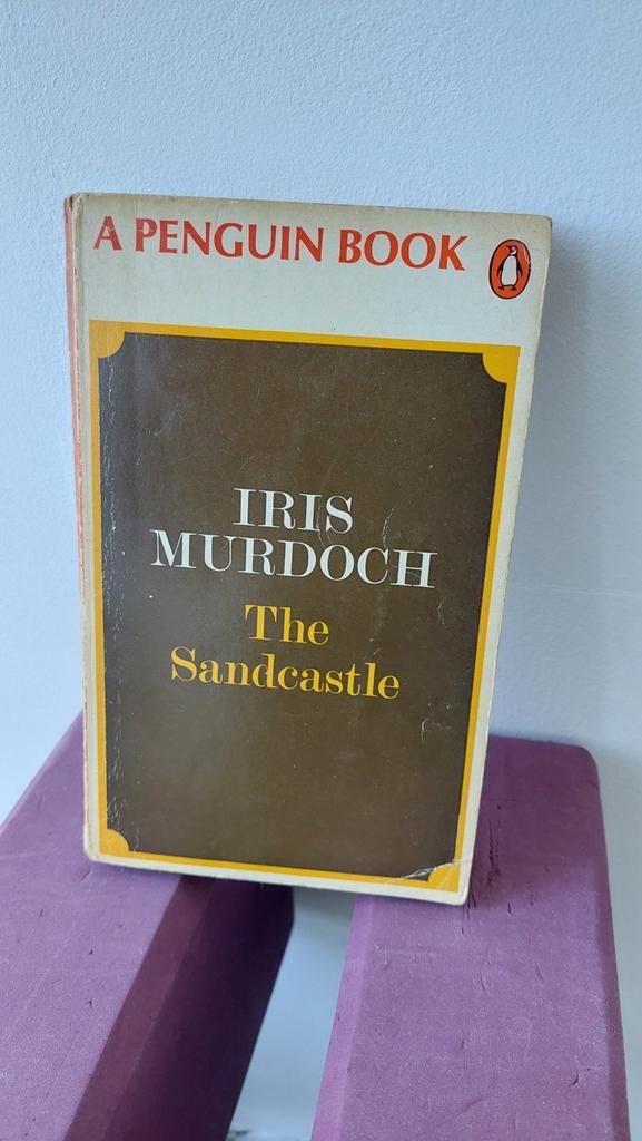 The Sandcastle - Iris Murdoch (Penguin Book), Ophalen of Verzenden, Gelezen, Iris Murdoch, Europa overig