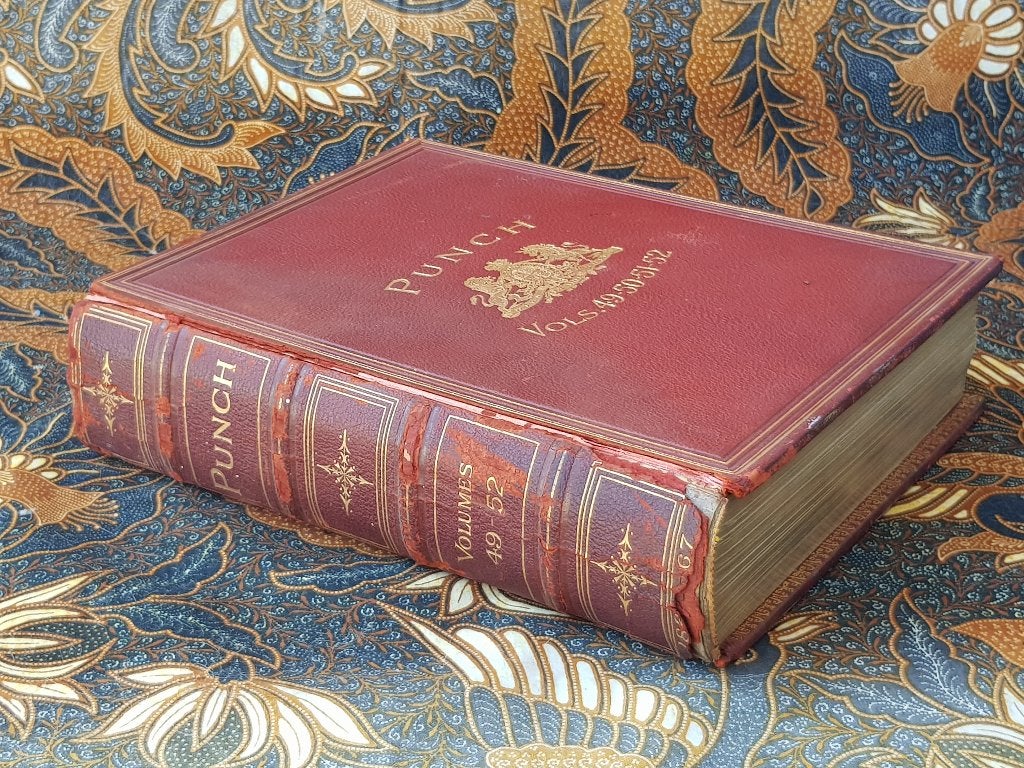 Zwaar compleet antiek boek uit Engeland van Punch uit 1867., Antiek en Kunst, Antiek | Boeken en Bijbels, Ophalen of Verzenden