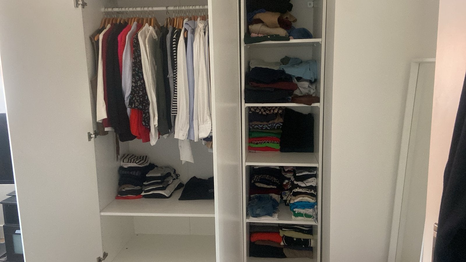 Witte ikea kledingkast met hang- en legruimte, Ophalen, Gebruikt, 100 tot 150 cm, 200 cm of meer