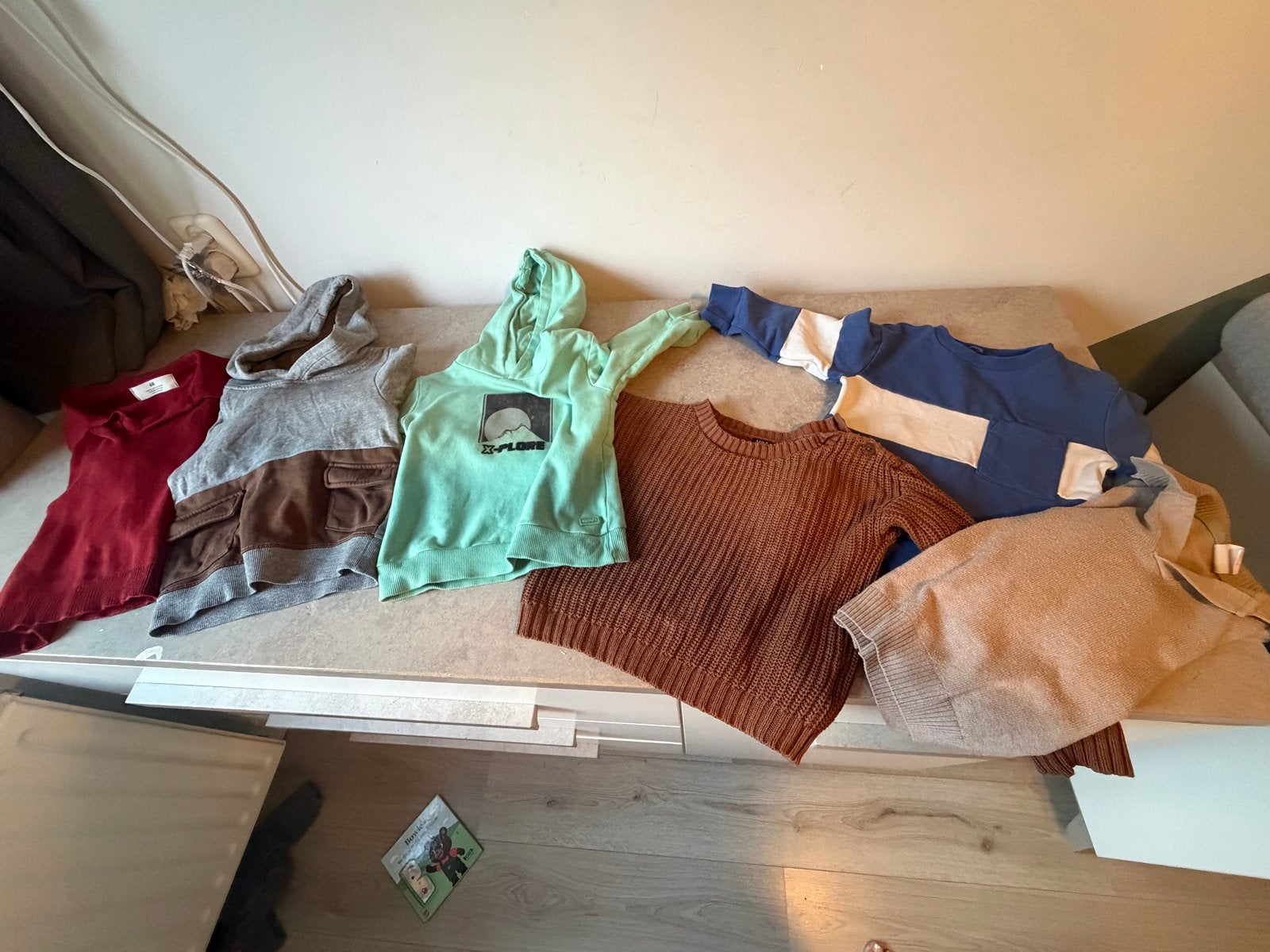 Leuke truien maat 86 voor jongens, Ophalen of Verzenden, Zo goed als nieuw, Jongetje, Truitje of Vestje
