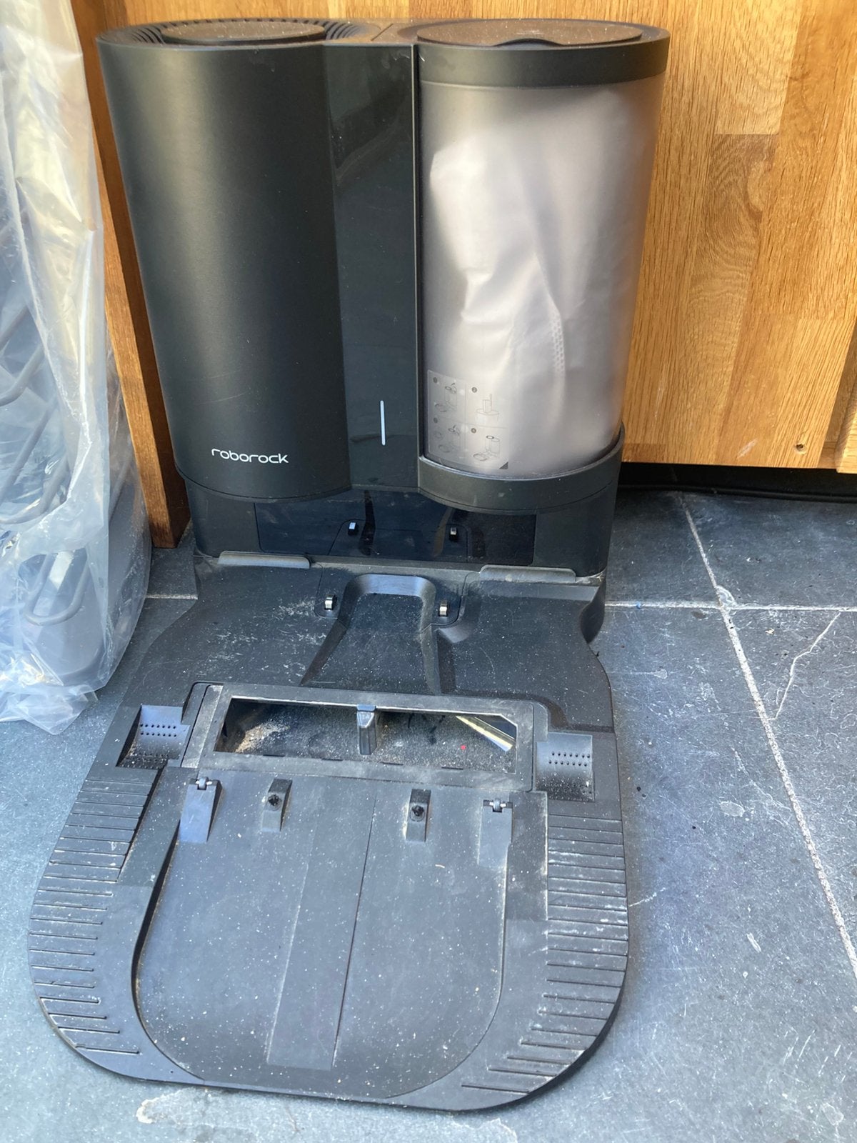 Roborock vacuum and mopping robot BASE, Witgoed en Apparatuur, Overige merken, Gebruikt, Oplaadstation, Ophalen