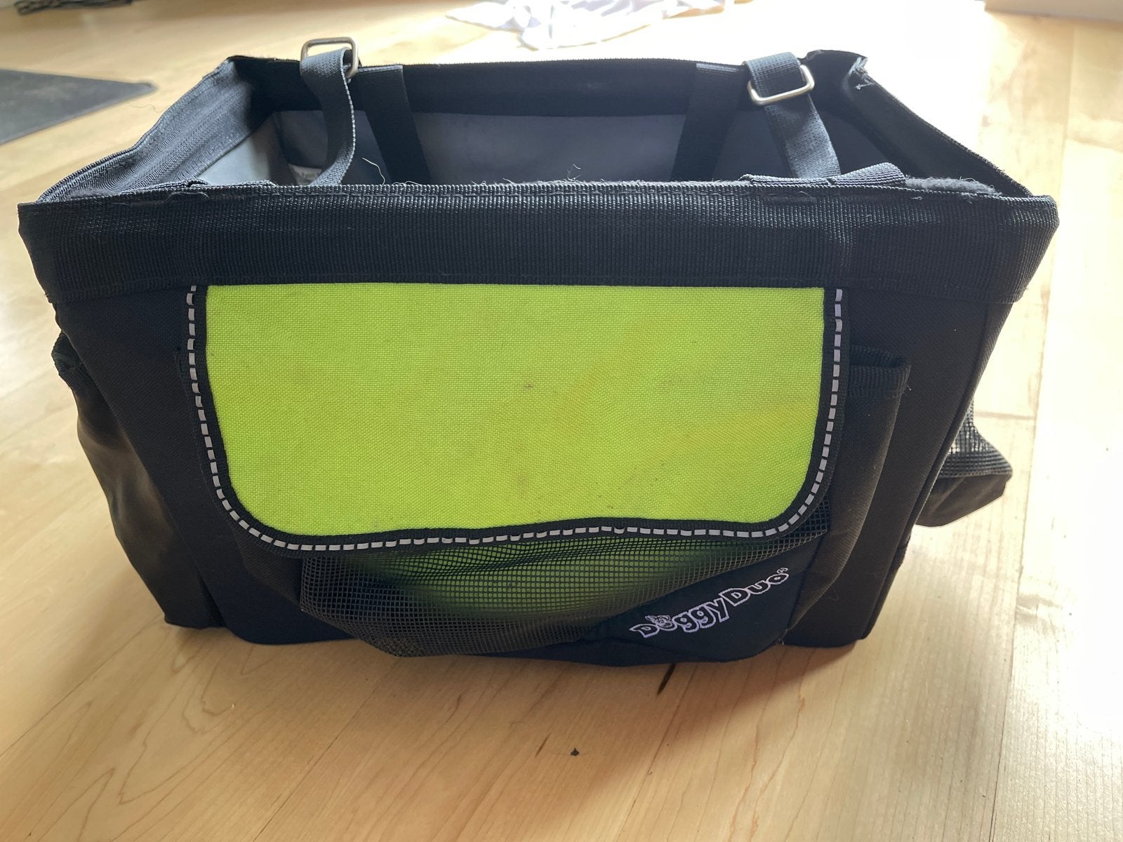 Fietsmand voor aan het stuur voor kleine hond, Dieren en Toebehoren, Overige merken, Ophalen of Verzenden, Gebruikt, Hondenfietsmand
