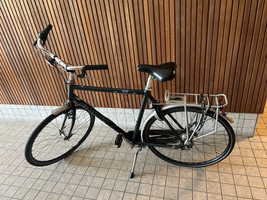 Herenfiets Giant 7 versnellingen (achterband lek!), Ophalen, Gebruikt, Versnellingen, Giant
