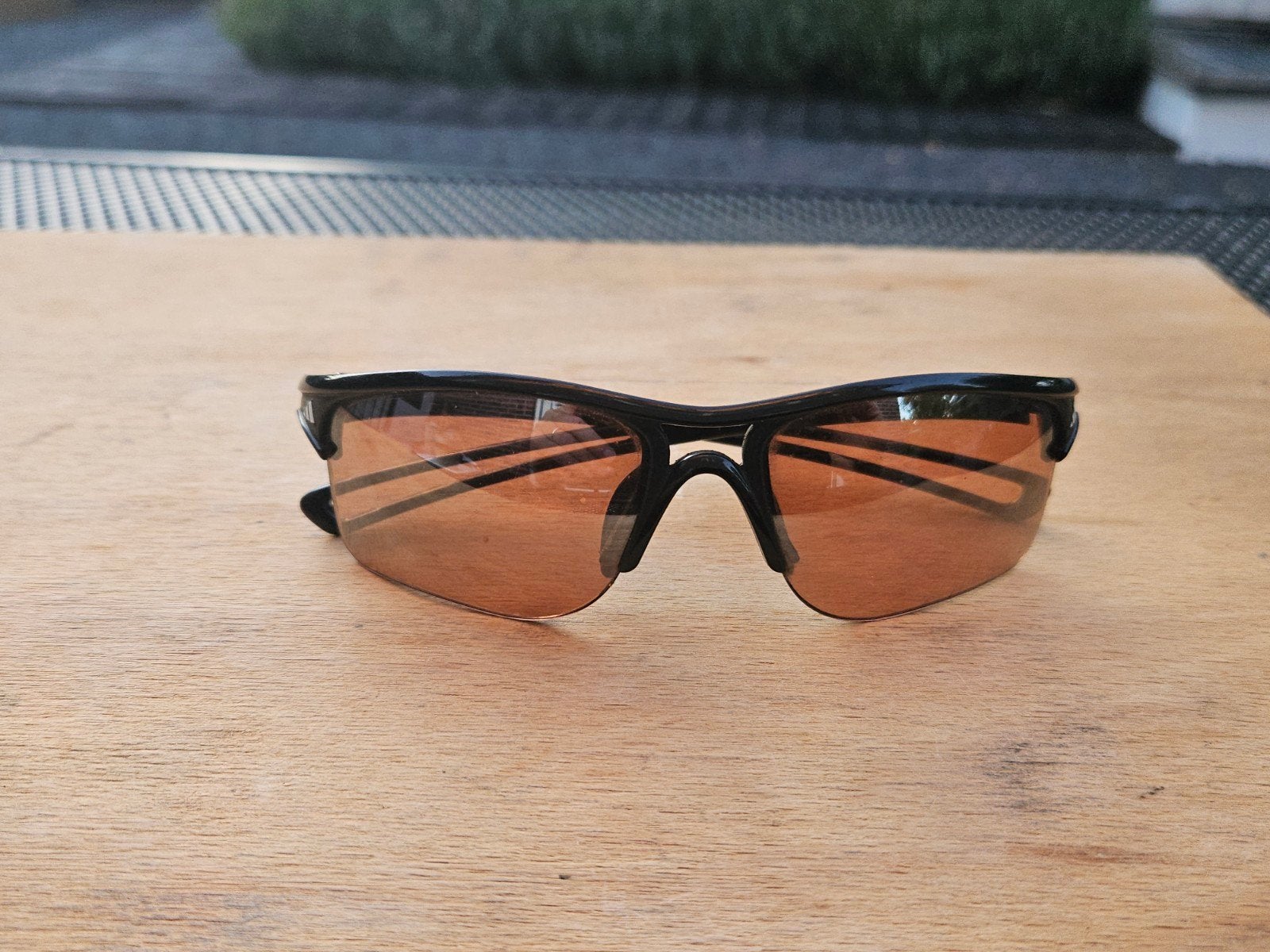 Adidas zonnebril met bruine glazen, Gebruikt, Zonnebril, Zwart, Ophalen